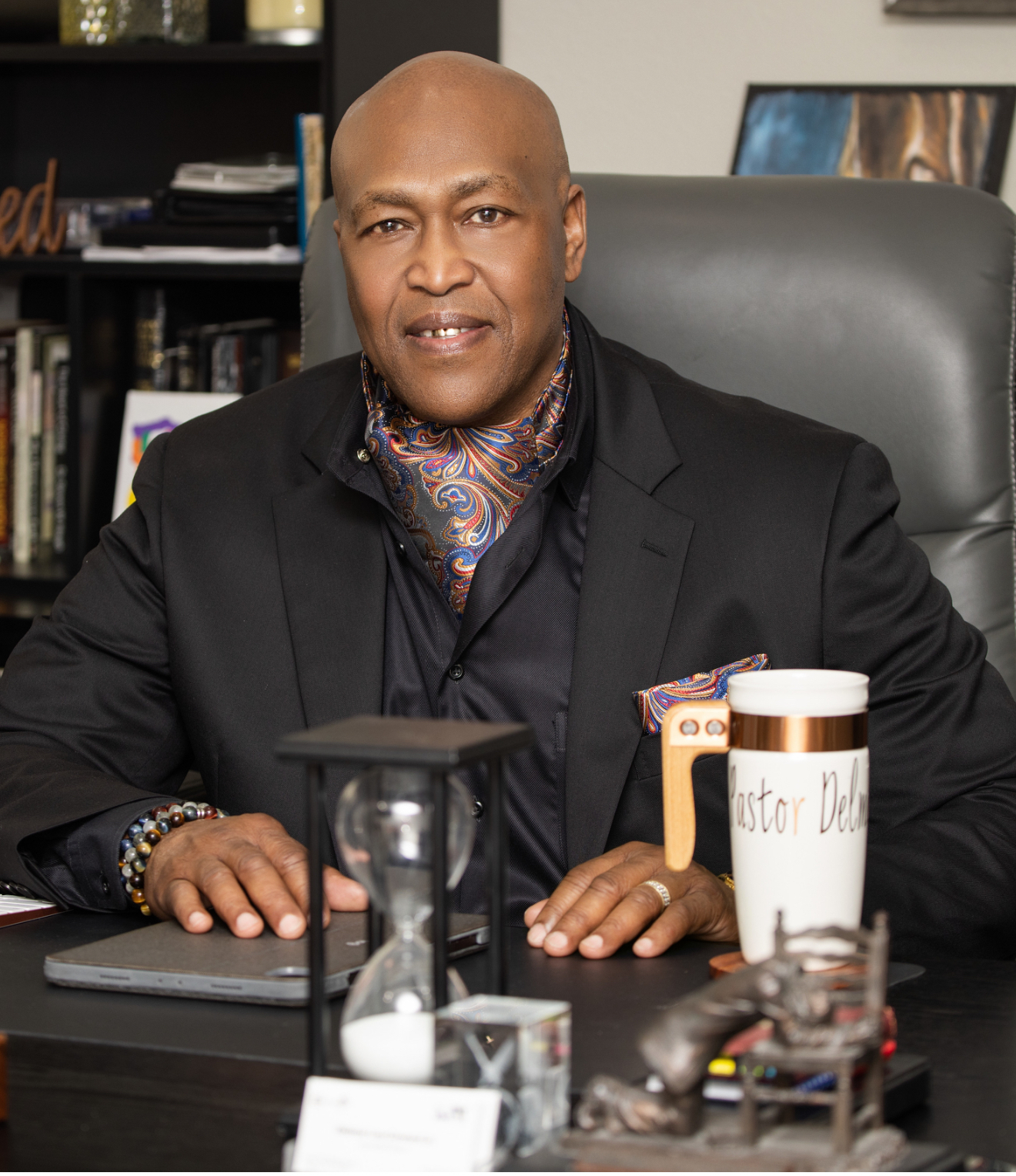 Apostle Delmar - Portrait 2